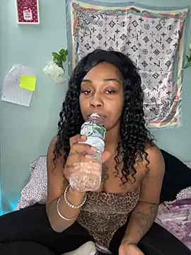 Snapshot of ebonycatlisaaaalime chatting on March 27, 2026, 10:31 pm ebonycatlisaaaalime online show from March 27, 2026, 10:31 pm