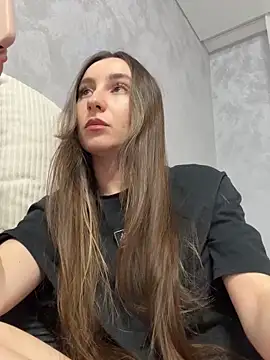 viviandaimond1 online show from November 22, 2025, 7:46 pm