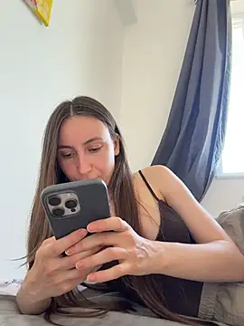 viviandaimond1 online show from July 8, 2026, 1:15 pm