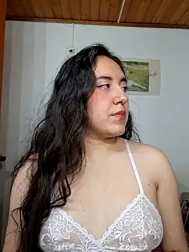 Emi chik online show from April 26, 2026, 3:15 am