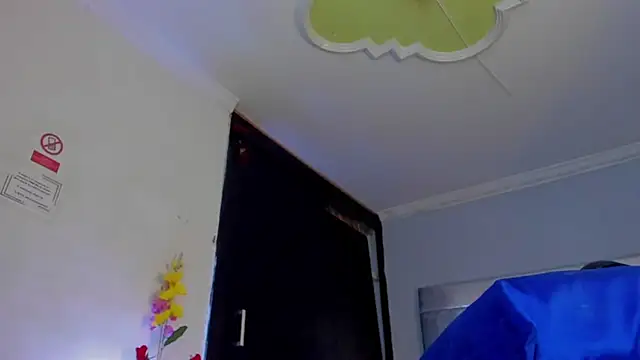 Eyleen Santos online show from March 31, 2026, 7:36 pm