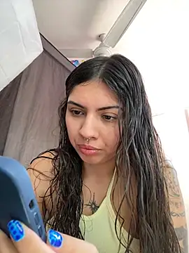 Argentiiniita online show from November 1, 2025, 8:22 pm