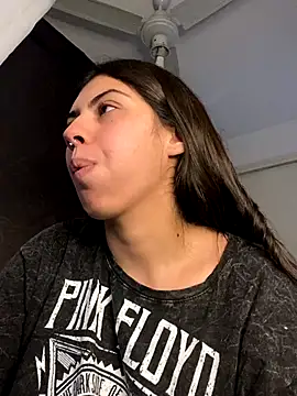 Argentiiniita online show from November 22, 2025, 9:25 pm