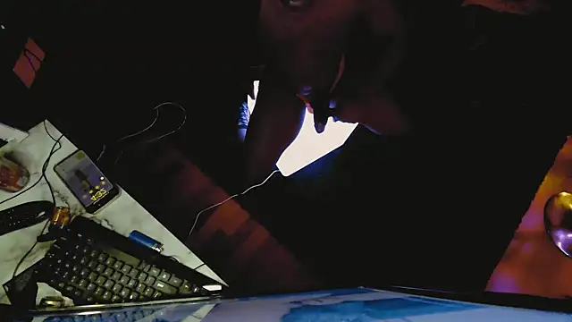 Snapshot of Pressure69mee chatting on February 6, 2025, 9:32 am Pressure69mee online show from February 6, 2025, 9:32 am