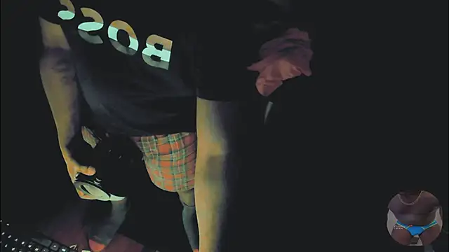 Snapshot of Pressure69mee chatting on March 4, 2025, 11:43 pm Pressure69mee online show from March 4, 2025, 11:43 pm