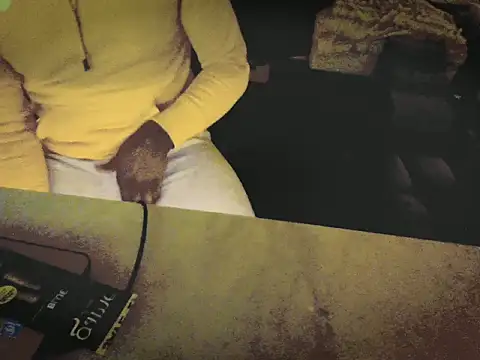 Snapshot of Pressure69mee chatting on March 6, 2025, 6:19 am Pressure69mee online show from March 6, 2025, 6:19 am