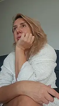 MariaRichi  online show from February 15, 2026, 8:35 am