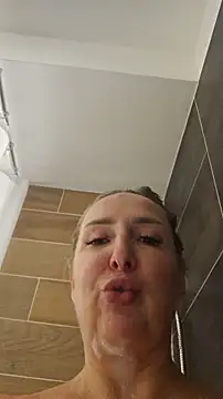 MariaRichi  online show from March 4, 2026, 8:37 pm