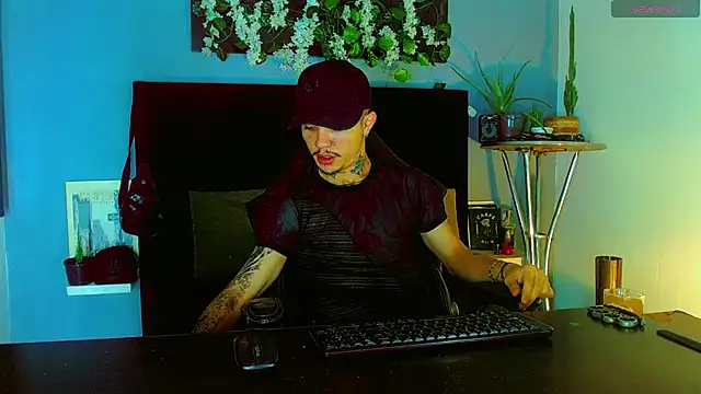 Snapshot of HannibalLester chatting on June 8, 2026, 4:24 am HannibalLester online show from June 8, 2026, 4:24 am