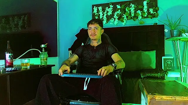Snapshot of HannibalLester chatting on June 12, 2026, 4:22 am HannibalLester online show from June 12, 2026, 4:22 am