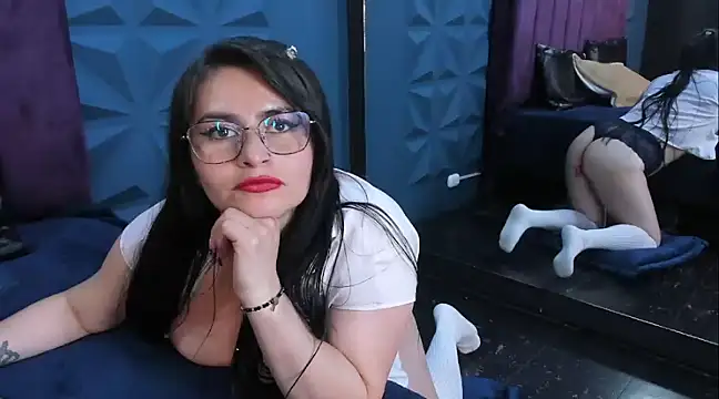 Snapshot of NicoleJonss chatting on March 21, 2025, 9:23 am NicoleJonss online show from March 21, 2025, 9:23 am