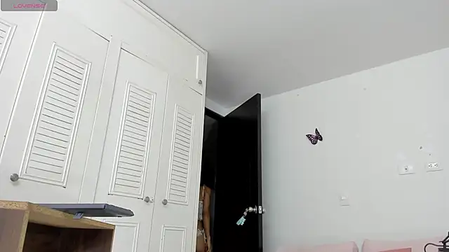 sweet amalia4 online show from June 2, 2026, 1:29 am