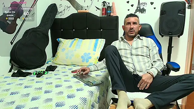 Yeol King online show from March 12, 2025, 6:33 pm