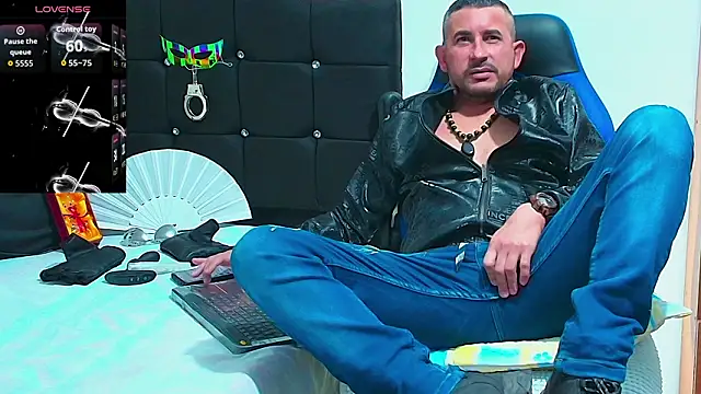 Yeol King online show from March 3, 2026, 6:58 pm