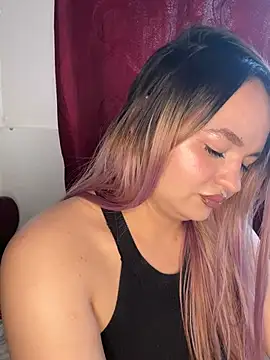 Naiara Sex  online show from March 11, 2026, 9:10 pm