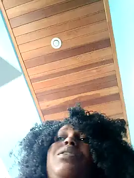 Snapshot of annybarros21 chatting on September 19, 2025, 11:44 am annybarros21 online show from September 19, 2025, 11:44 am