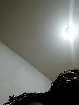 Snapshot of annybarros21 chatting on October 29, 2025, 6:20 pm annybarros21 online show from October 29, 2025, 6:20 pm