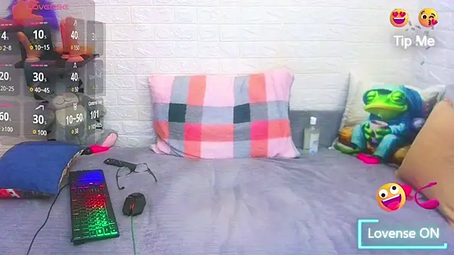 RedHousewife online show from February 2, 2026, 9:24 pm