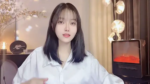 xiaodaibabyy online show from December 26, 2024, 1:32 pm