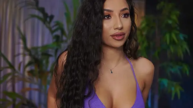 GinaValentinna online show from March 7, 2026, 7:55 pm