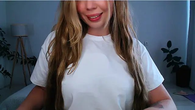 NaughtyNylonFeet online show from March 5, 2025, 8:54 am