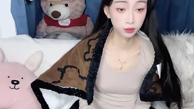 Lili-2 online show from February 3, 2026, 2:00 pm