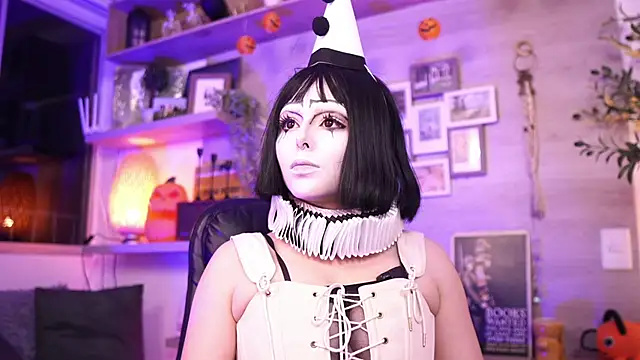 Dear Morgan online show from November 3, 2025, 11:04 pm