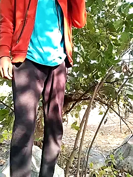 Snapshot of Piyush_2024 chatting on January 13, 2025, 10:36 am Piyush 2024 online show from January 13, 2025, 10:36 am