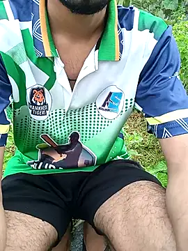 Snapshot of Piyush_2024 chatting on September 23, 2025, 1:30 am Piyush 2024 online show from September 23, 2025, 1:30 am