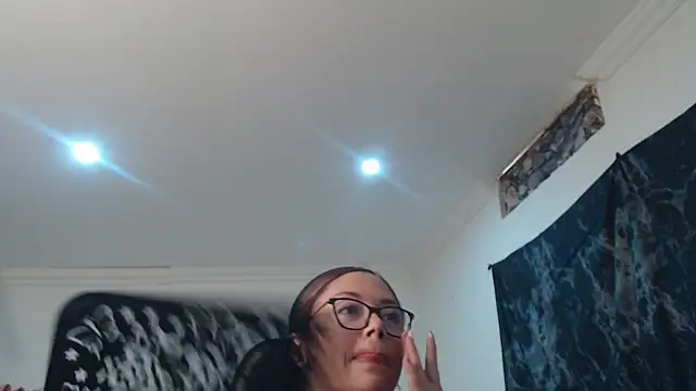 Madame Shein  online show from March 31, 2026, 8:42 pm