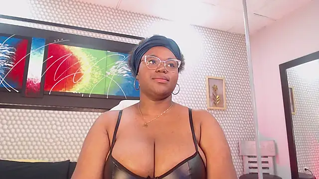 Snapshot of Makena_gh chatting on December 28, 2024, 3:58 am Makena gh online show from December 28, 2024, 3:58 am