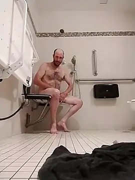 Snapshot of axelongshaft69 chatting on March 4, 2026, 3:34 am axelongshaft69 online show from March 4, 2026, 3:34 am