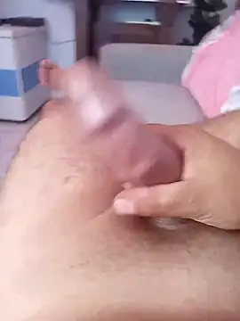 Snapshot of Malubrotudo chatting on March 3, 2026, 7:53 pm Malubrotudo online show from March 3, 2026, 7:53 pm