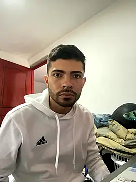 Snapshot of Jestebanano chatting on October 27, 2025, 2:10 pm Jestebanano online show from October 27, 2025, 2:10 pm