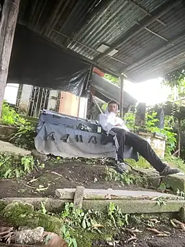 Jestebanano online show from April 19, 2026, 8:11 pm