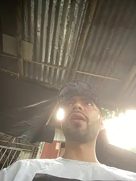 Jestebanano online show from April 24, 2026, 12:51 pm