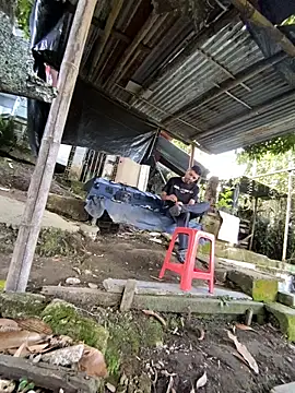 Jestebanano online show from April 30, 2026, 12:11 pm