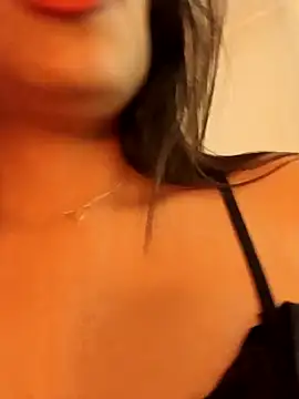 AleFantasy0001 online show from January 8, 2025, 4:11 pm