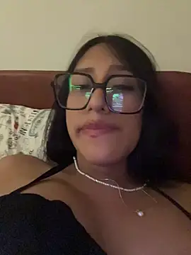 AleFantasy0001 online show from March 5, 2026, 7:15 am