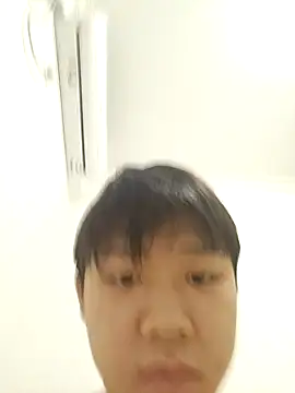 Snapshot of louchu chatting on December 22, 2025, 8:11 am louchu online show from December 22, 2025, 8:11 am