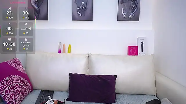 Melodi Roux online show from September 21, 2025, 12:40 pm