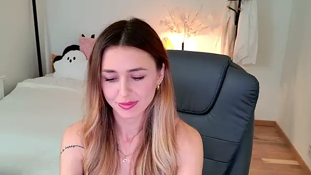 Sophie Enzo online show from February 18, 2025, 10:14 pm