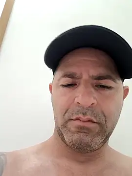 Snapshot of Marciogrei chatting on October 10, 2025, 7:35 pm Marciogrei online show from October 10, 2025, 7:35 pm