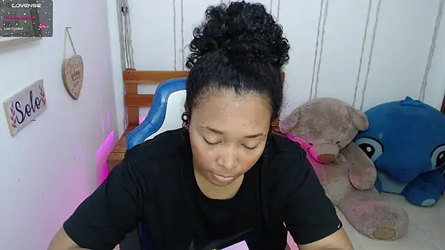 Snapshot of _africax chatting on March 5, 2025, 6:33 am  africax online show from March 5, 2025, 6:33 am