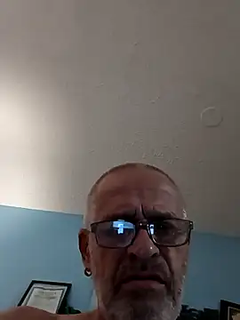 geilerschwanz64 online show from February 8, 2025, 2:27 pm