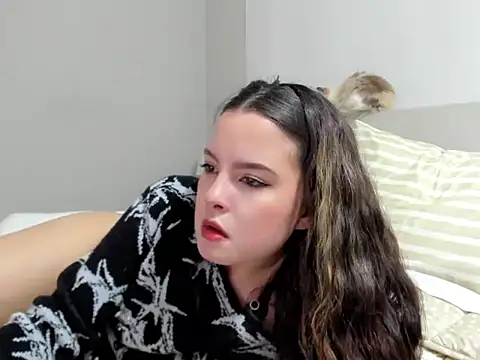 AmandaCallum online show from April 10, 2026, 4:06 am