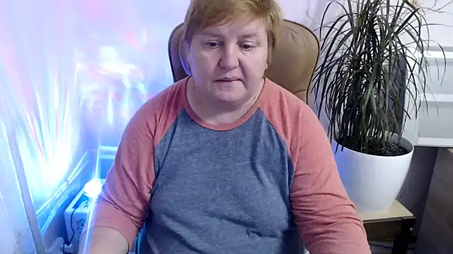 Snapshot of Limonka-Fire chatting on December 2, 2024, 8:55 pm Limonka-Fire online show from December 2, 2024, 8:55 pm