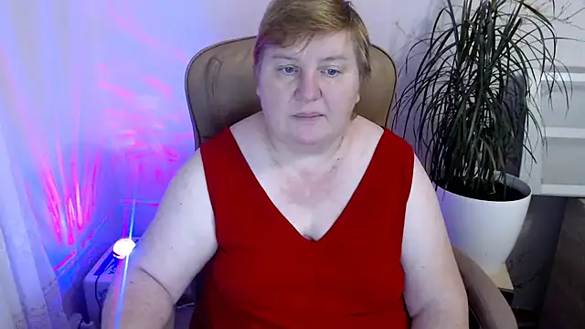 Snapshot of Limonka-Fire chatting on December 3, 2024, 12:49 pm Limonka-Fire online show from December 3, 2024, 12:49 pm