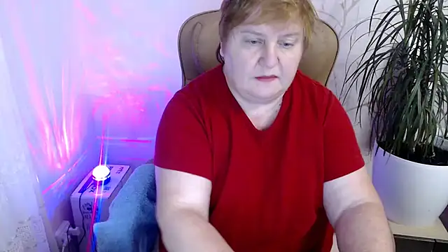 Snapshot of Limonka-Fire chatting on December 3, 2024, 7:00 pm Limonka-Fire online show from December 3, 2024, 7:00 pm