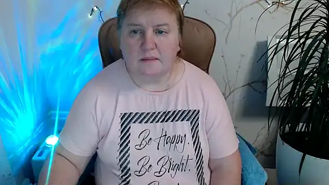 Snapshot of Limonka-Fire chatting on December 6, 2024, 5:44 pm Limonka-Fire online show from December 6, 2024, 5:44 pm